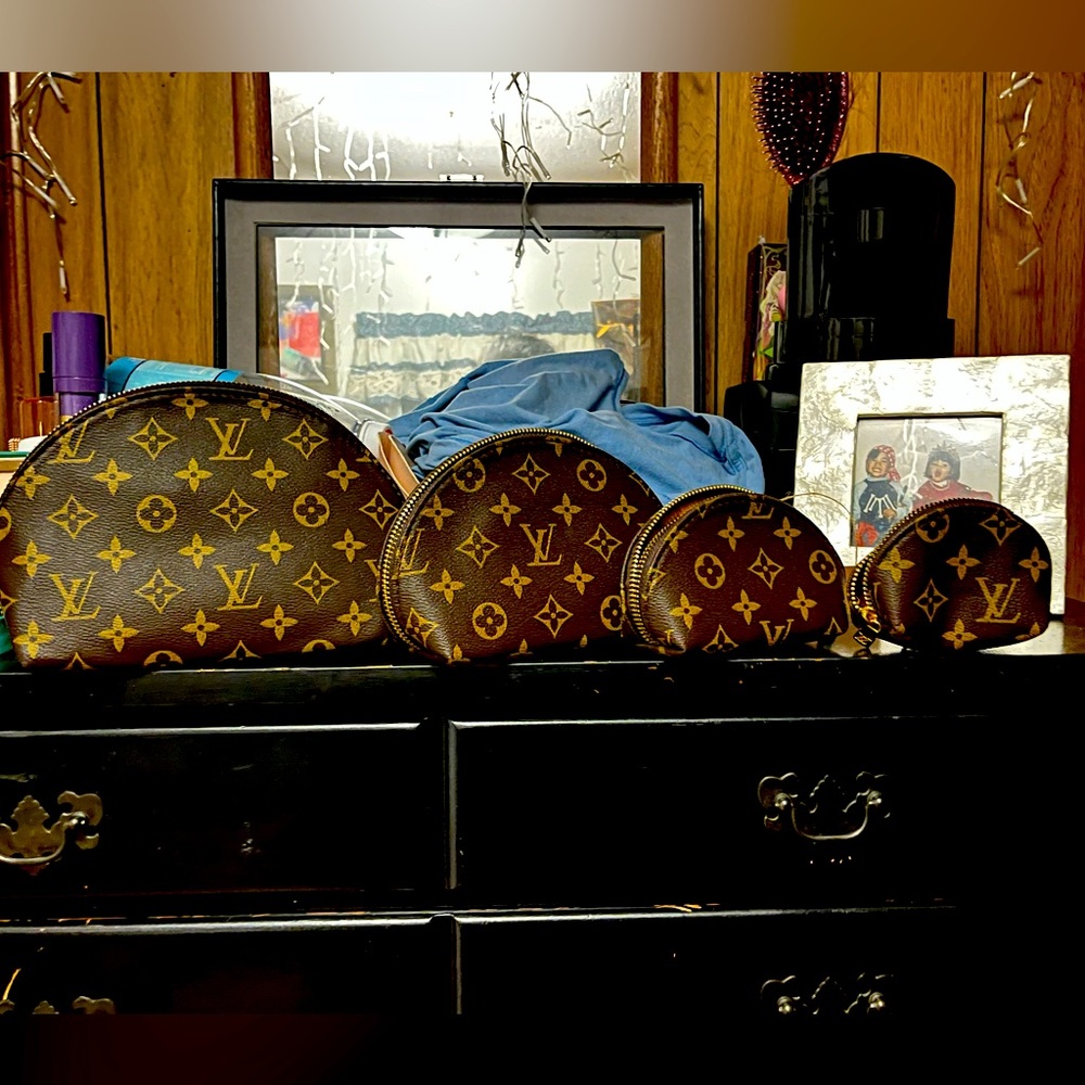 Cometic Bags